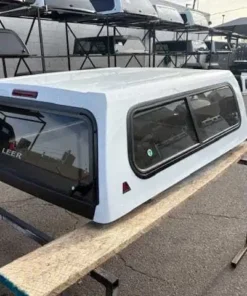 Leer 100S Mile High Deluxe Topper – Toyota Tacoma