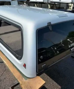 Leer 100XR Topper – Toyota Tacoma