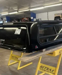 Leer 100XR Topper – GMC Sierra 1500