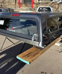 Leer 100S Topper – Toyota Tacoma